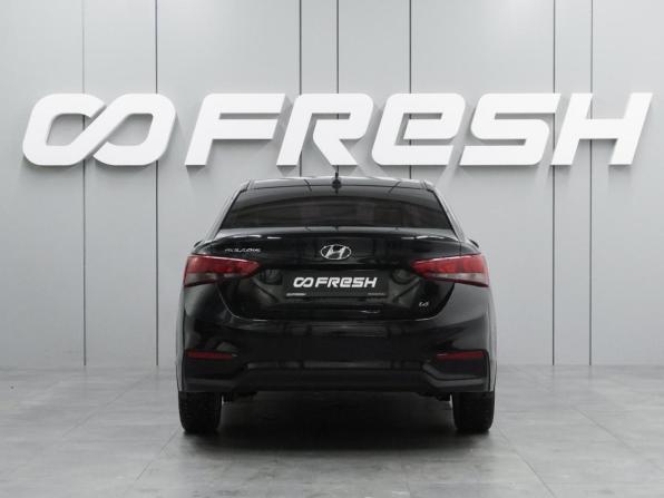 Hyundai Solaris II с пробегом 2018 года, цена 1 249 000 рублей, 131291 км, седан, Автокод Объявления
