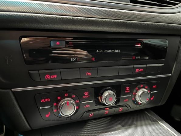 Audi A6 IV (C7) Рестайлинг с пробегом 2015 года, цена 1 549 000 рублей, 225916 км, седан, Автокод Объявления