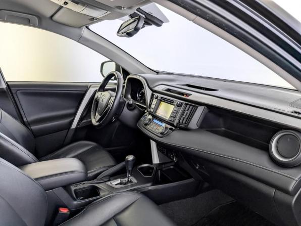 Toyota RAV4 IV (XA40) с пробегом 2015 года, цена 2 095 000 рублей, 199307 км, внедорожник, Автокод Объявления