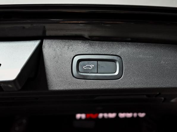 Volvo V60 Cross Country II с пробегом 2020 года, цена 3 700 000 рублей, 110911 км, универсал, Автокод Объявления