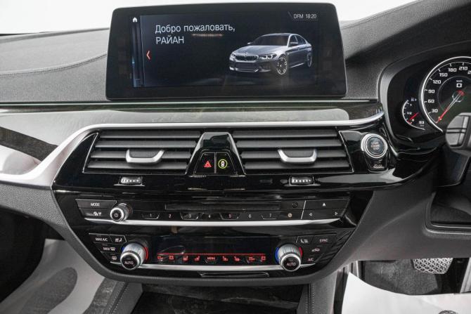 BMW 5 серии VII (G30/G31/G38) с пробегом 2017 года, цена 3 549 000 рублей, 150000 км, седан, Автокод Объявления