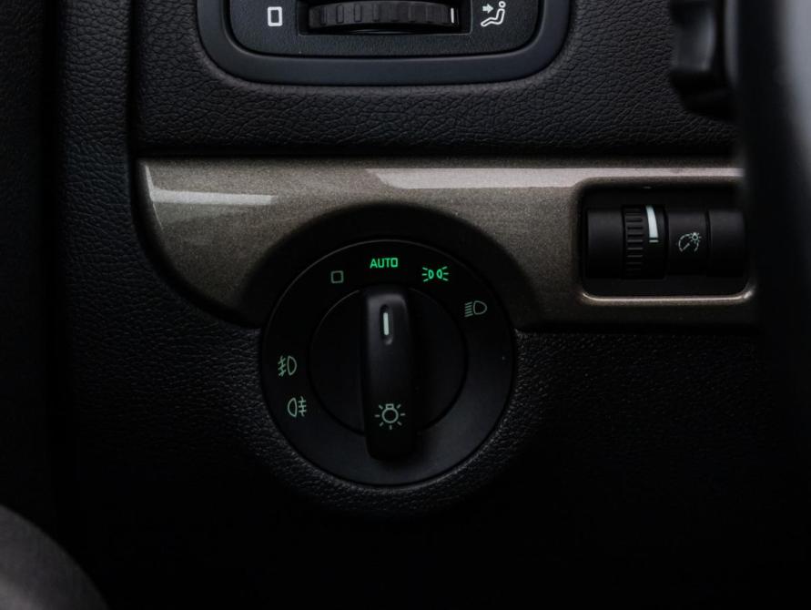 Skoda Yeti I Рестайлинг Санкт-Петербург  - изображение 17