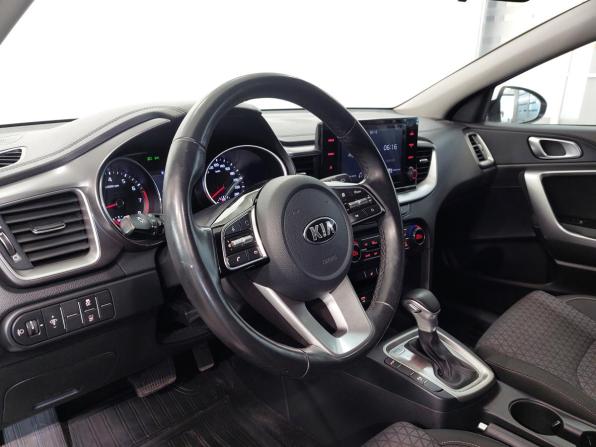 Kia XCeed I с пробегом 2020 года, цена 1 860 000 рублей, 87500 км, хэтчбек, Автокод Объявления