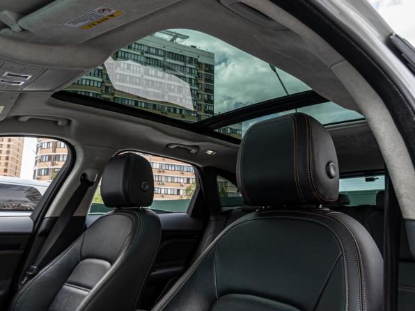 Jaguar F-Pace I с пробегом 2019 года, цена 3 695 000 рублей, 62795 км, внедорожник, Автокод Объявления
