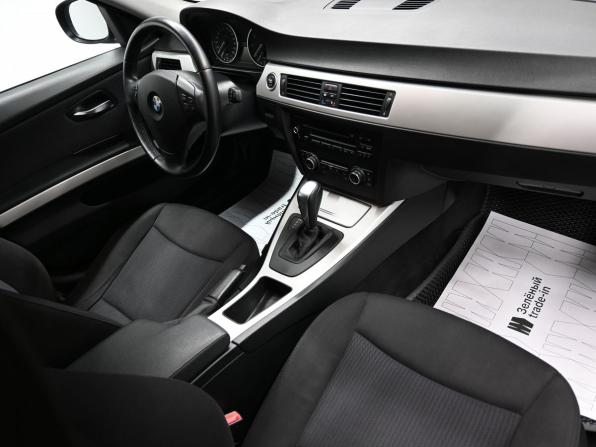 BMW 3 серии V (E90/E91/E92/E93) Рестайлинг с пробегом 2009 года, цена 1 050 000 рублей, 220123 км, седан, Автокод Объявления