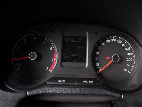 Volkswagen Polo V Рестайлинг с пробегом 2018 года, цена 1 170 000 рублей, 218000 км, седан, Автокод Объявления