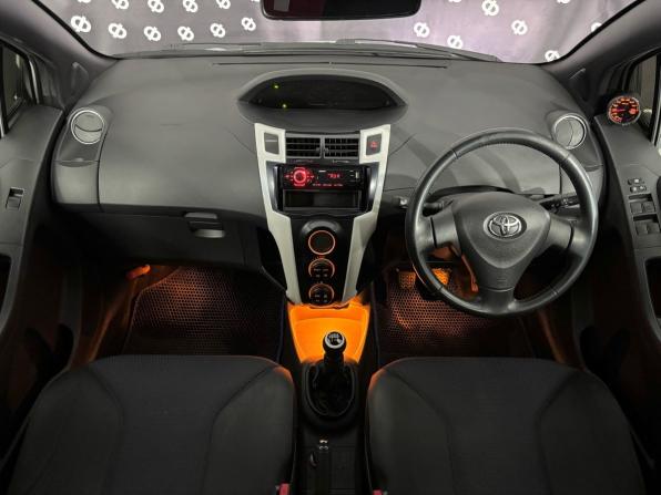 Toyota Vitz II (XP90) с пробегом 2009 года, цена 670 000 рублей, 149000 км, хэтчбек, Автокод Объявления