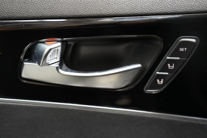 Kia Sorento III Prime Рестайлинг с пробегом 2018 года, цена 3 280 000 рублей, 164000 км, внедорожник, Автокод Объявления