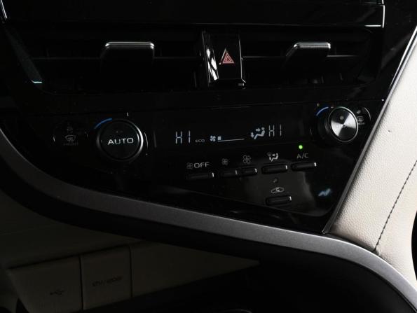 Toyota Camry VIII (XV70) Рестайлинг с пробегом 2022 года, цена 3 225 000 рублей, 23707 км, седан, Автокод Объявления