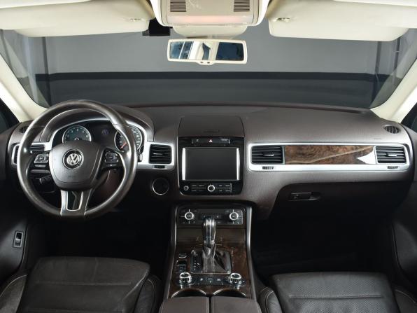 Volkswagen Touareg II с пробегом 2011 года, цена 1 979 995 рублей, 298439 км, внедорожник, Автокод Объявления