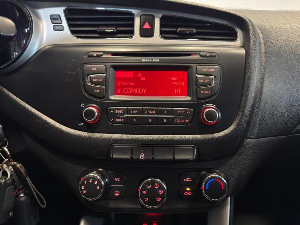 Kia Ceed II с пробегом 2012 года, цена 779 000 рублей, 191127 км, хэтчбек, Автокод Объявления