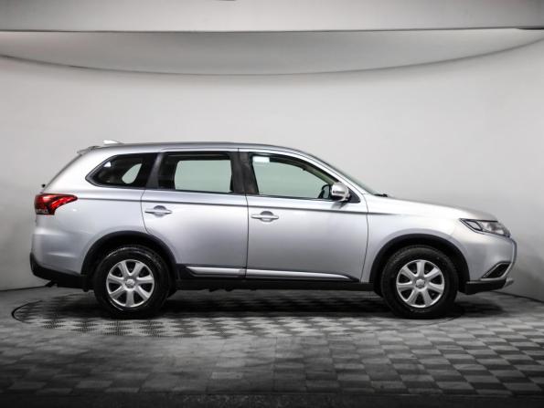 Mitsubishi Outlander III Рестайлинг 2 с пробегом 2017 года, цена 2 150 000 рублей, 54461 км, внедорожник, Автокод Объявления