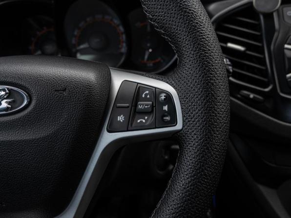 Lada (ВАЗ) Vesta I с пробегом 2021 года, цена 890 000 рублей, 107874 км, седан, Автокод Объявления