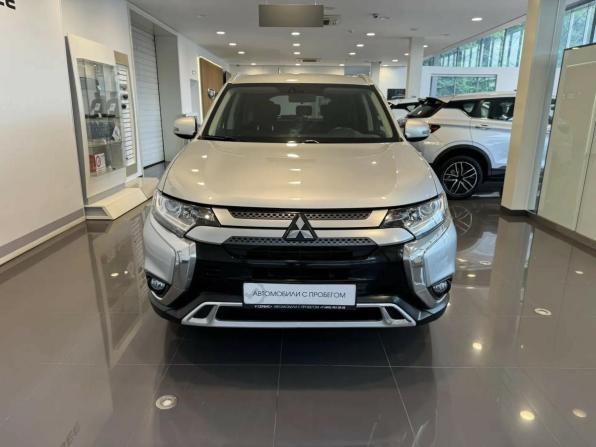 Mitsubishi Outlander III Рестайлинг 3 с пробегом 2019 года, цена 2 340 000 рублей, 80004 км, внедорожник, Автокод Объявления
