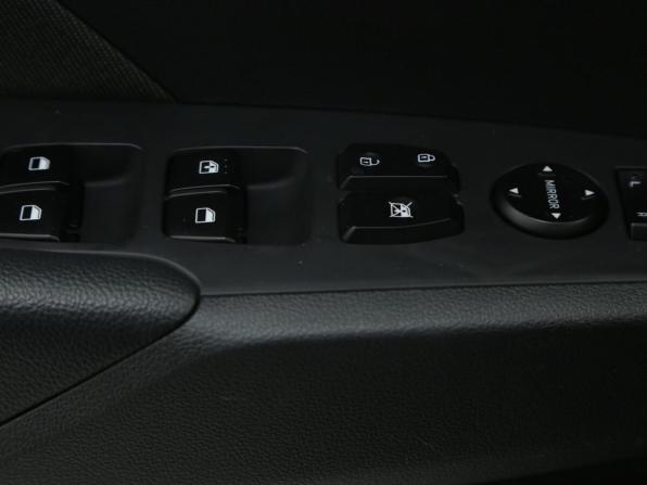 Hyundai Solaris II с пробегом 2019 года, цена 1 400 000 рублей, 36750 км, седан, Автокод Объявления