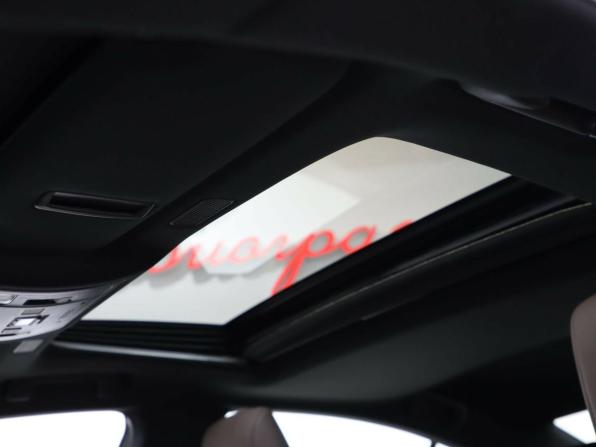 Lexus ES VII Рестайлинг 2 с пробегом 2025 года, цена 5 590 000 рублей, 5755 км, седан, Автокод Объявления