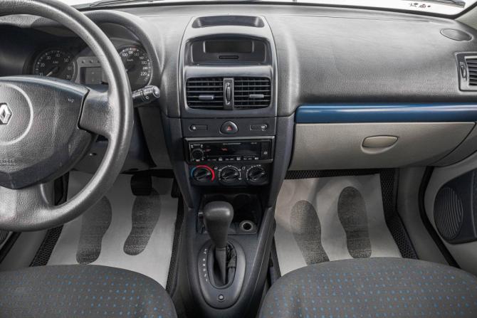 Renault Clio II Рестайлинг 2 с пробегом 2004 года, цена 399 000 рублей, 199000 км, хэтчбек, Автокод Объявления