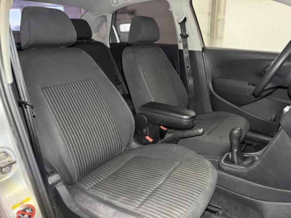 Volkswagen Polo V с пробегом 2010 года, цена 500 000 рублей, 190242 км, седан, Автокод Объявления