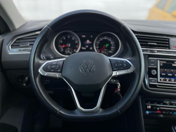 Volkswagen Tiguan II Рестайлинг с пробегом 2021 года, цена 2 350 000 рублей, 111000 км, внедорожник, Автокод Объявления