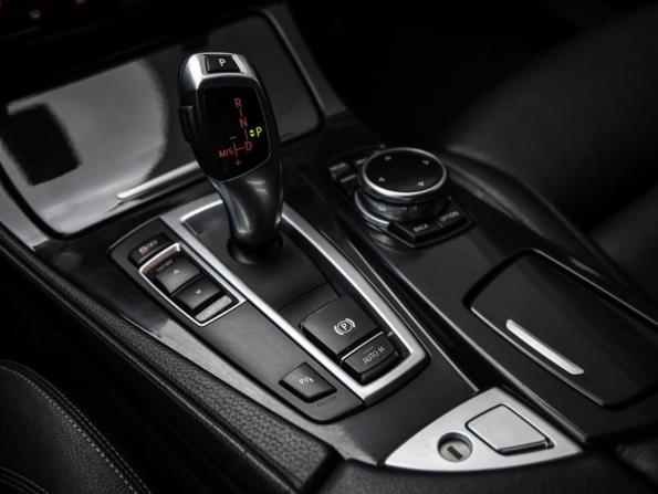 BMW 5 серии VI (F10/F11/F07) Рестайлинг с пробегом 2015 года, цена 1 849 000 рублей, 219295 км, седан, Автокод Объявления