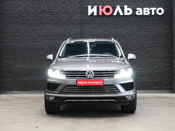 Volkswagen Touareg II Рестайлинг с пробегом 2015 года, цена 2 800 000 рублей, 83865 км, внедорожник, Автокод Объявления