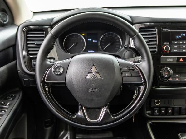 Mitsubishi Outlander III Рестайлинг 3 с пробегом 2019 года, цена 1 998 000 рублей, 150320 км, внедорожник, Автокод Объявления