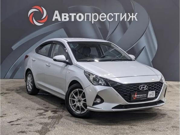 Hyundai Solaris II Рестайлинг с пробегом 2021 года, цена 1 549 000 рублей, 87464 км, седан, Автокод Объявления