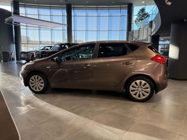 Kia Ceed II с пробегом 2012 года, цена 940 000 рублей, 186469 км, хэтчбек, Автокод Объявления