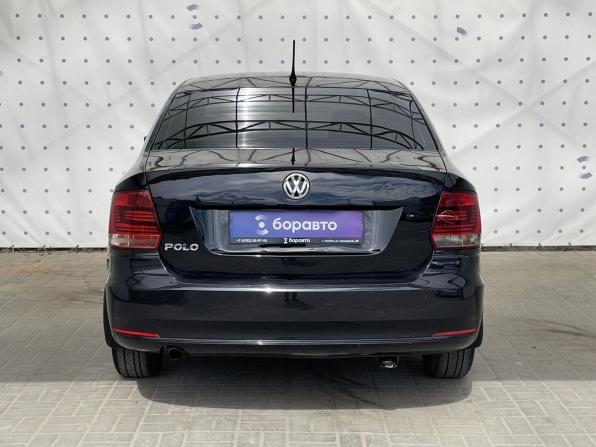Volkswagen Polo V Рестайлинг с пробегом 2015 года, цена 999 000 рублей, 125342 км, седан, Автокод Объявления