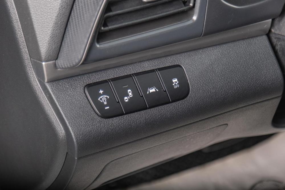 Hyundai Elantra VI (AD) Рестайлинг Томск  - изображение 9