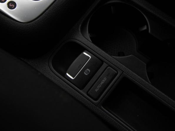 Volkswagen Tiguan I Рестайлинг с пробегом 2012 года, цена 999 000 рублей, 265856 км, внедорожник, Автокод Объявления