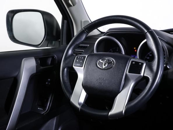 Toyota Land Cruiser Prado 150 Series Рестайлинг 1 с пробегом 2016 года, цена 3 478 000 рублей, 187491 км, внедорожник, Автокод Объявления