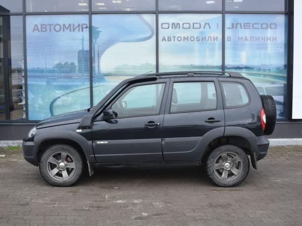 Chevrolet Niva I Рестайлинг с пробегом 2017 года, цена 751 000 рублей, 104596 км, внедорожник, Автокод Объявления