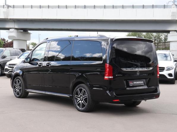 Mercedes-Benz V-Класс III (W447) Рестайлинг с пробегом 2023 года, цена 8 910 000 рублей, 6008 км, минивэн, Автокод Объявления