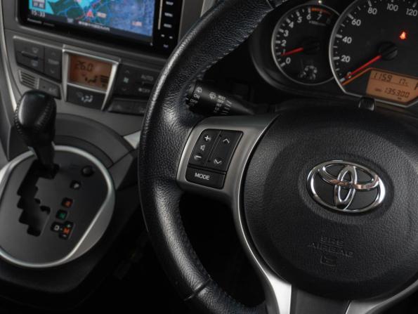 Toyota Ractis II с пробегом 2012 года, цена 1 079 000 рублей, 135300 км, хэтчбек, Автокод Объявления