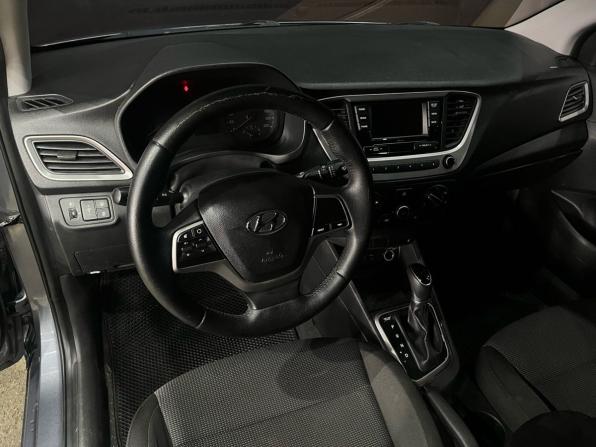 Hyundai Solaris II с пробегом 2017 года, цена 1 050 000 рублей, 144870 км, седан, Автокод Объявления