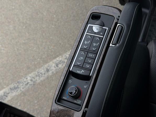 Toyota Alphard III Рестайлинг с пробегом 2018 года, цена 4 500 000 рублей, 148175 км, минивэн, Автокод Объявления