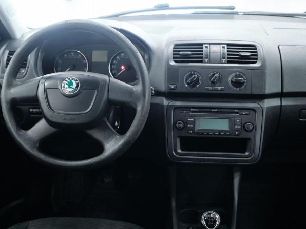 Skoda Fabia II Рестайлинг с пробегом 2011 года, цена 407 000 рублей, 201425 км, хэтчбек, Автокод Объявления