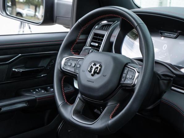 Ram 1500 V Рестайлинг с пробегом 2025 года, цена 9 800 000 рублей, 1572 км, offers.body_type.unknown, Автокод Объявления