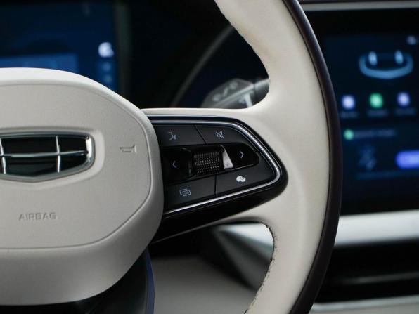 Geely Monjaro I с пробегом 2023 года, цена 3 177 444 рубля, 43280 км, внедорожник, Автокод Объявления