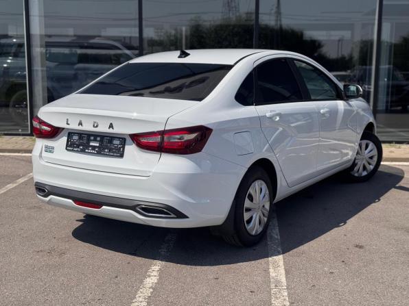 Lada (ВАЗ) Vesta I Рестайлинг (NG) с пробегом 2026 года, цена 1 575 000 рублей, 928 км, седан, Автокод Объявления