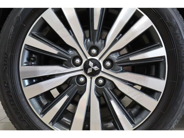 Mitsubishi Outlander III Рестайлинг 3 с пробегом 2019 года, цена 1 985 000 рублей, 121563 км, внедорожник, Автокод Объявления