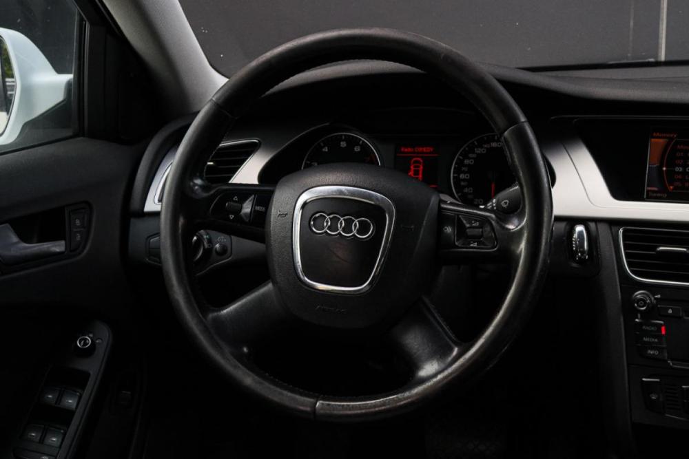 Audi A4 IV (B8) Москва  - изображение 12