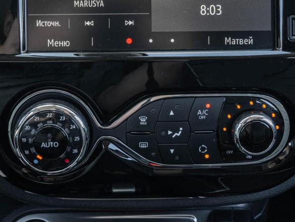 Renault Kaptur I Рестайлинг с пробегом 2021 года, цена 1 732 500 рублей, 53589 км, внедорожник, Автокод Объявления