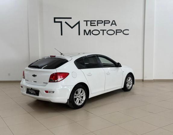 Chevrolet Cruze I Рестайлинг с пробегом 2013 года, цена 650 000 рублей, 155570 км, хэтчбек, Автокод Объявления