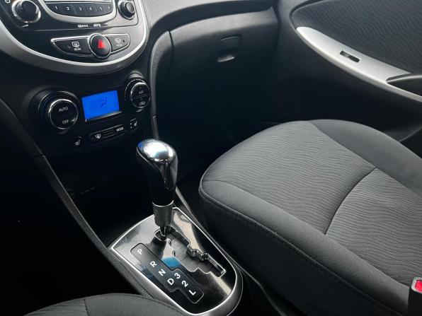 Hyundai Solaris I с пробегом 2012 года, цена 850 000 рублей, 176520 км, седан, Автокод Объявления