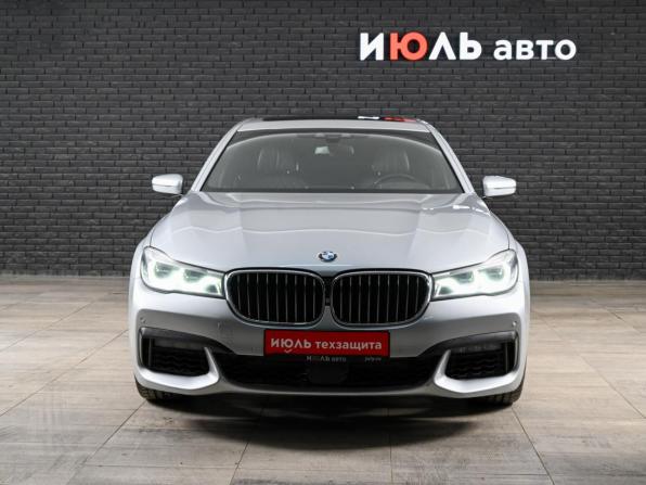 BMW 7 серии VI (G11/G12) с пробегом 2017 года, цена 2 620 000 рублей, 175844 км, седан, Автокод Объявления