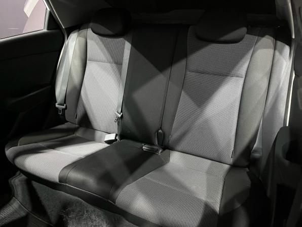 Hyundai Solaris II с пробегом 2017 года, цена 1 140 000 рублей, 148000 км, седан, Автокод Объявления