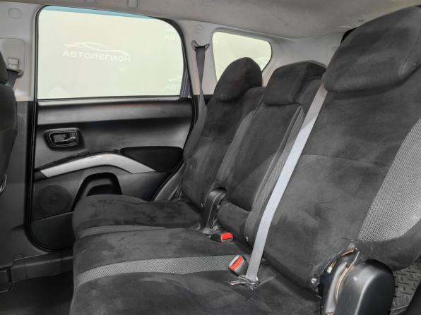Mitsubishi Outlander II с пробегом 2007 года, цена 1 050 000 рублей, 300200 км, внедорожник, Автокод Объявления