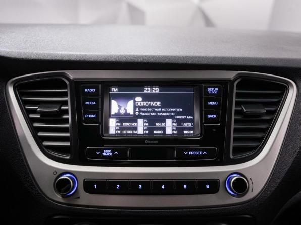 Hyundai Solaris II с пробегом 2017 года, цена 1 210 000 рублей, 169000 км, седан, Автокод Объявления